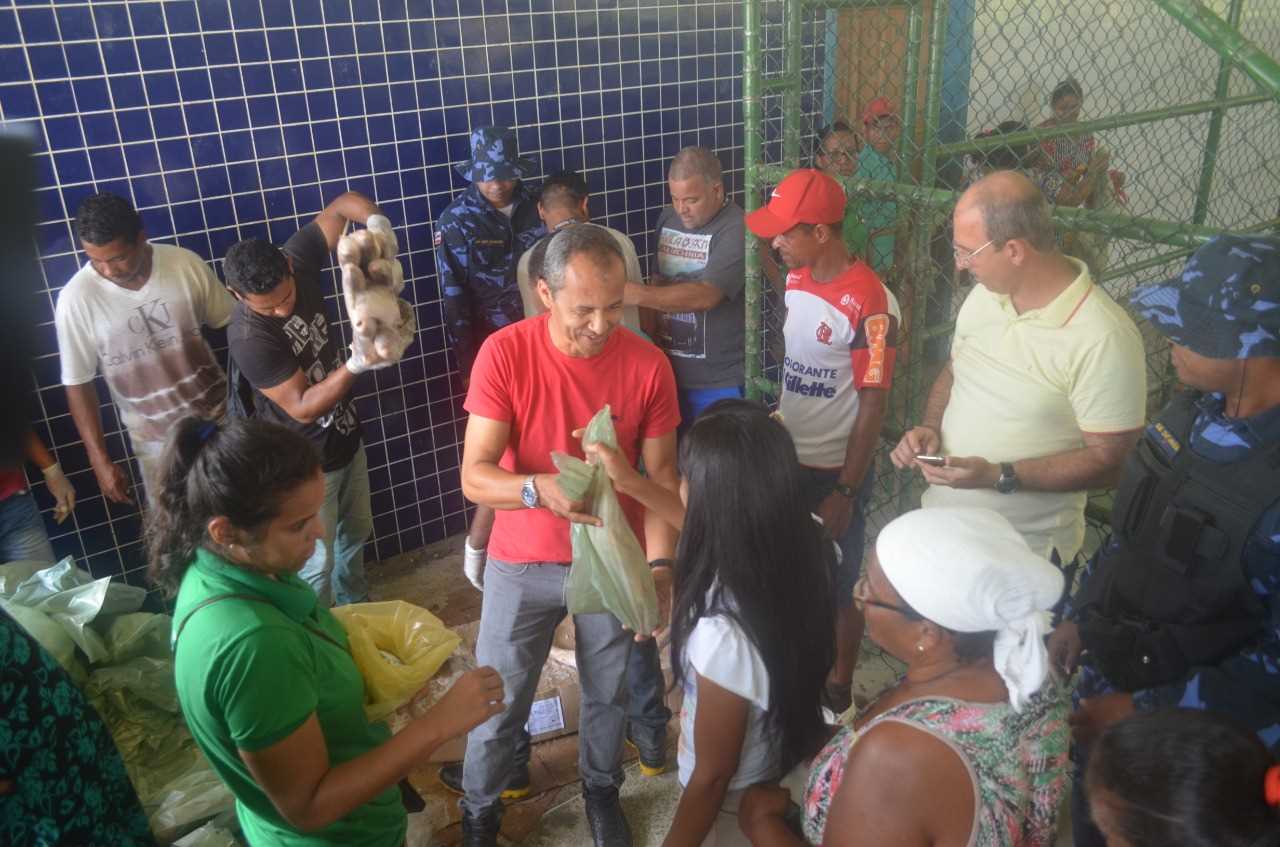 Camacã: Prefeitura faz entrega de quase 20 mil kg de  peixe a população carente e garante a alimentação da Semana Santa
